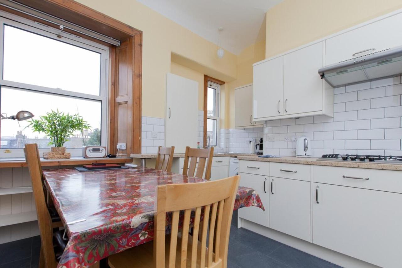Elegant Traditional Edinburgh City Centre Flat ภายนอก รูปภาพ